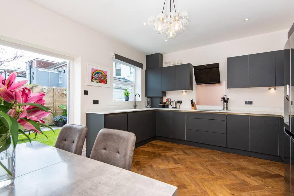 Newly Renovated Victorian House With Free Parking Villa Brighton Dış mekan fotoğraf